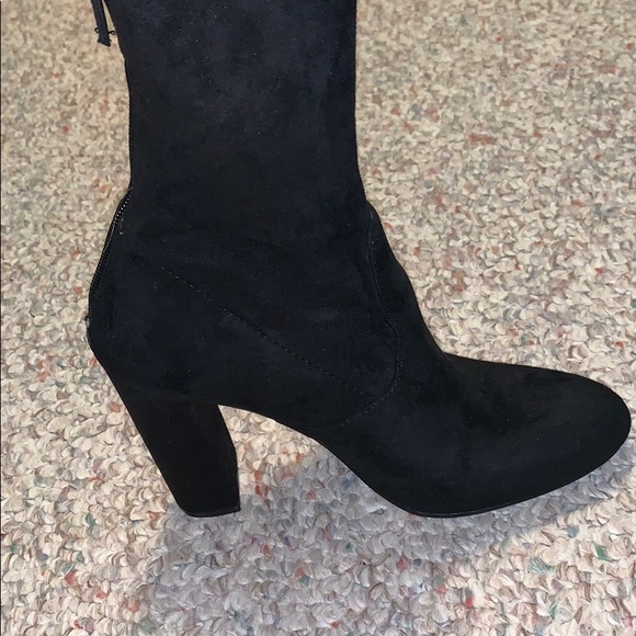 Over the knee boots - Picture 2 of 3